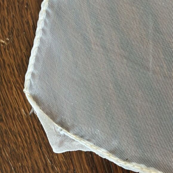 Vintage 60s/70s Berkshire Handkerchief Co Sheer White Polyester Scarf - Picture 5 of 6